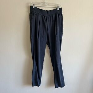 Athleta Interlude Lounge Ankle Length Pants Size 8 Grey